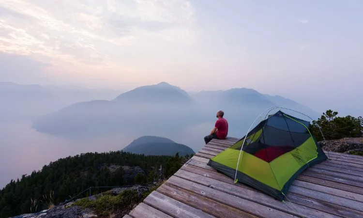 Solo hiking adventure in the mountains - Solo Camping