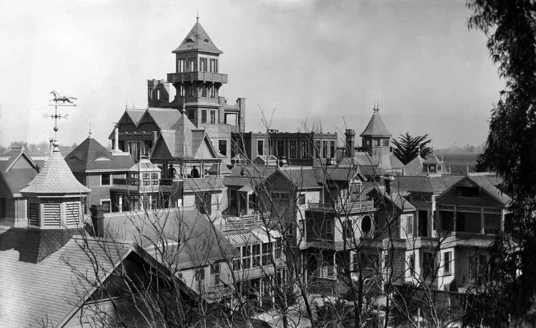 10 Most Haunted Places in the World - The Winchester Mystery House