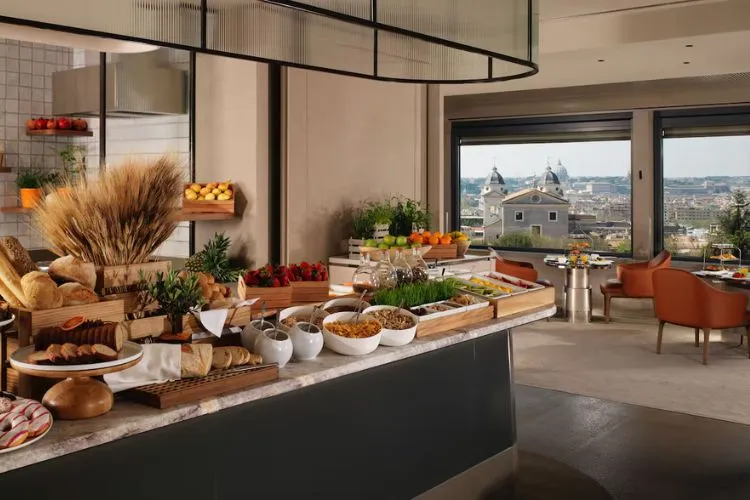 Daily full breakfast (EUR 45.00 per person) - Hotel Eden - Dorchester Collection