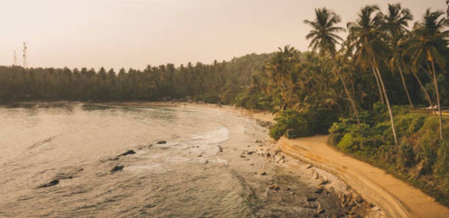 Hiriketiya Beach – Hipster Vibes and Rolling Waves. credit John Crux Photography